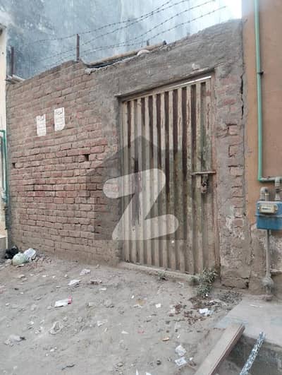 3.5 Marla plot for sale Main bazaar near budh bazaar sheraz Town