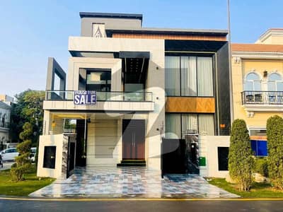 9.33 Marla Corner House On Most Prime Location of UMAR BLOCK