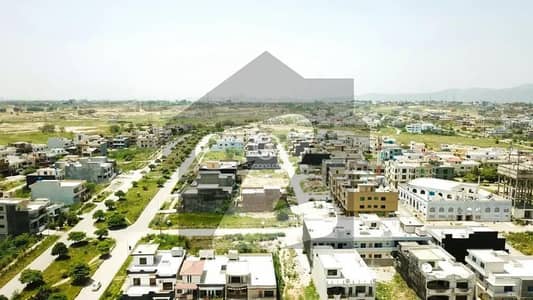 AZ REAL ESTATE & BUILDERS