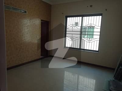 10 marla Full hous for rent wat solar system installed Pcsir society ph2 block B