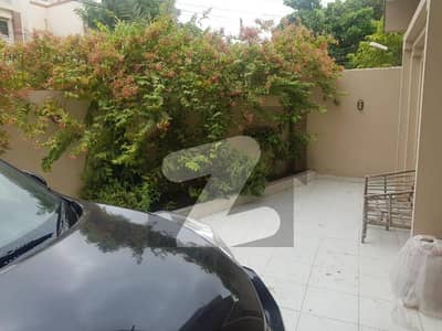 230 Yard Well Maintained Townhouse Near To Mafil Murtaza Pechs Blk 3