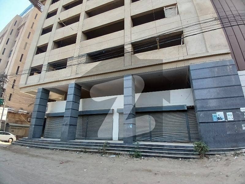 Main Shahra Faisal near bakshi tower Main Shahra Faisal near bakshi tower