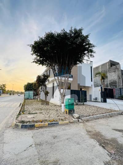 Luxury 5 Marla Corner and Sun facing House for Sale | B-17 F Block | Main Double Road | Premium Finishing