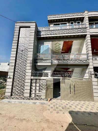 آفیسر کالونی میسرائل روڈ,راولپنڈی میں 4 کمروں کا 6 مرلہ مکان 2.5 کروڑ میں برائے فروخت۔