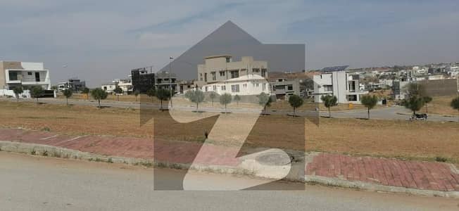 10 MARLA BOULEVARD BACK OPEN PLOT FOR SALE IN SECTOR G