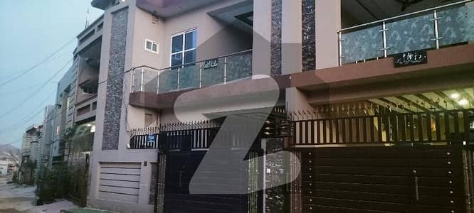 صنوبر سٹی۔ گرین ولاز صنوبر سٹی,اڈیالہ روڈ,راولپنڈی میں 3 کمروں کا 6 مرلہ مکان 45.0 ہزار میں کرایہ پر دستیاب ہے۔ صنوبر سٹی۔ گرین ولاز صنوبر سٹی,اڈیالہ روڈ,راولپنڈی میں 3 کمروں کا 6 مرلہ مکان 45.0 ہزار میں کرایہ پر دستیاب ہے۔