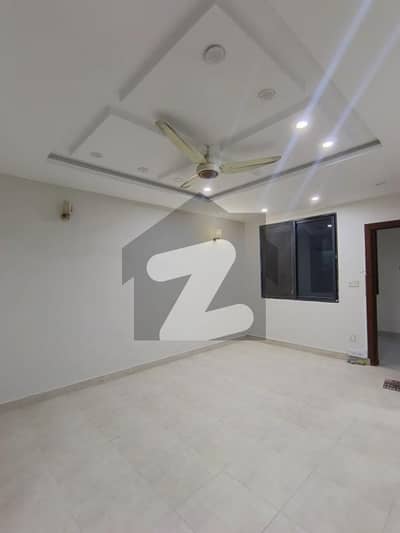 فیصل ٹاؤن - ایف ۔ 18 اسلام آباد میں 2 کمروں کا 4 مرلہ فلیٹ 50.0 ہزار میں کرایہ پر دستیاب ہے۔