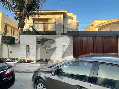 500 yards extra ordinary renovated bungalow urgent sale