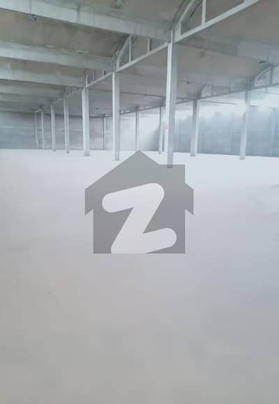 ملتان روڈ لاہور میں 8 کمروں کا 10 کنال گودام 14.4 لاکھ میں کرایہ پر دستیاب ہے۔