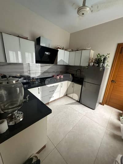 گلشن اقبال - بلاک 10-اے گلشنِ اقبال,گلشنِ اقبال ٹاؤن,کراچی میں 2 کمروں کا 5 مرلہ فلیٹ 1.55 کروڑ میں برائے فروخت۔