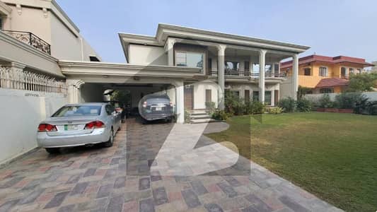 2 KANAK ELEGANT AND FULLY MAINTAINED SUPER HOT LOCATED BUNGALOW IS AVAILABLE IN THE BEST BLOCK OF DHA LAHORE.