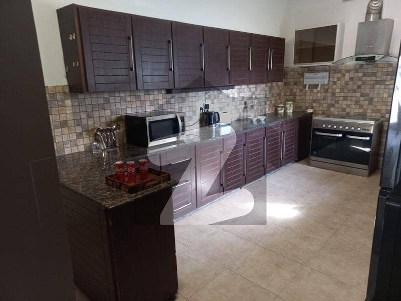 Ground portion Fully Furnished for Pakistani and Foreigners Ground portion Fully Furnished for Pakistani and Foreigners