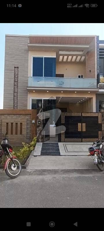 ماسٹر سٹی ہاؤسنگ سکیم گوجرانوالہ میں 4 کمروں کا 5 مرلہ مکان 1.55 کروڑ میں برائے فروخت۔ ماسٹر سٹی ہاؤسنگ سکیم گوجرانوالہ میں 4 کمروں کا 5 مرلہ مکان 1.55 کروڑ میں برائے فروخت۔