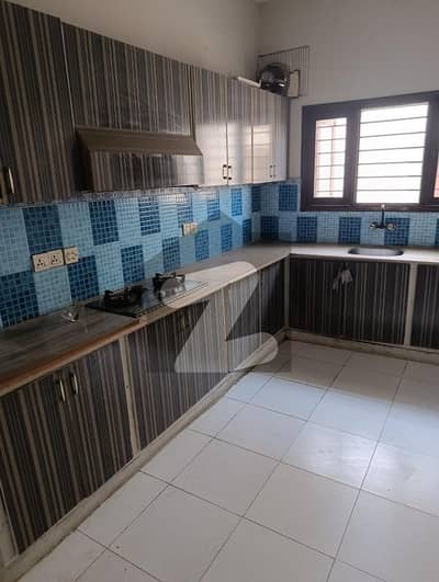 ڈی ایچ اے فیز 7 ڈی ایچ اے ڈیفینس,کراچی میں 2 کمروں کا 1 کنال بالائی پورشن 90.0 ہزار میں کرایہ پر دستیاب ہے۔