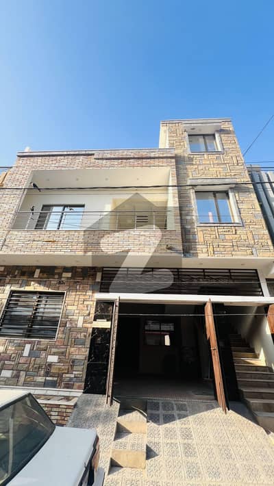 200 Sq Yd Ground + 1 House For Sale In Sector Z Gulshan-E-Maymar | Park Facing | 6 Bed DD | Single Belt