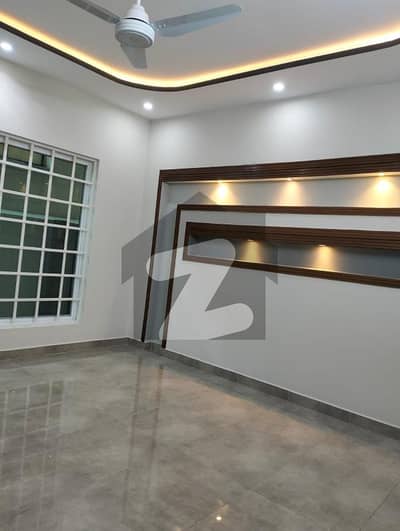 1 Kanal House For Sale
