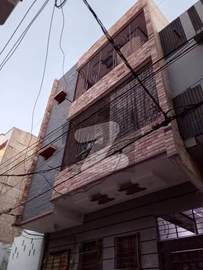 Avail Yourself A Great 120 Square Yards Upper Portion In Azizabad