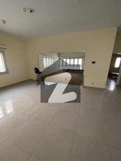 گلشن اقبال - بلاک 13 گلشنِ اقبال,گلشنِ اقبال ٹاؤن,کراچی میں 3 کمروں کا 16 مرلہ بالائی پورشن 1.25 لاکھ میں کرایہ پر دستیاب ہے۔