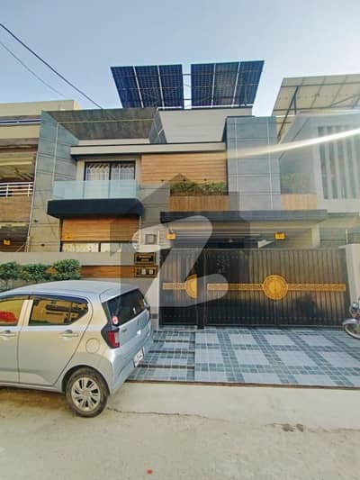 THE LUXURIOUS 10 MARLA SLIGHTLY FACING PARK HOUSE AVAILABLE FOR SALE IN NEAR TO JOHAR TOWN