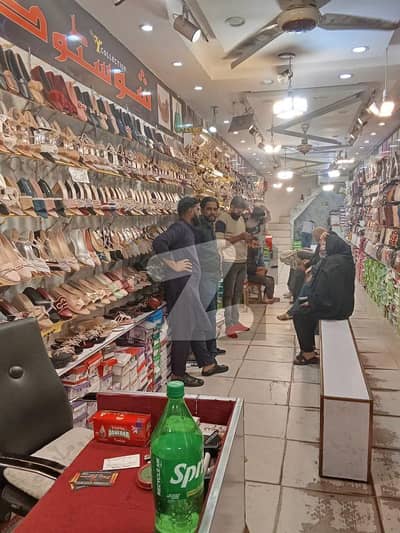 باغبانپورہ لاہور میں 3 مرلہ دکان 13.25 کروڑ میں برائے فروخت۔