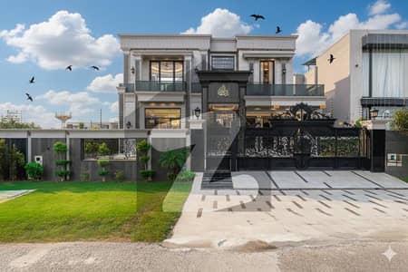 1 Kanal Top Quality Build Luxurious Beautiful Victorian Design Villa With Basement For Sale In DHA Phase 7 Lahore Prime Location