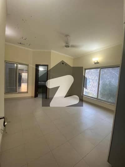 READY TO MOVE 235sq yd 3Bed DDL Villas FOR SALE at Precinct-27 Close to Jinnah Avenue and London Bridge