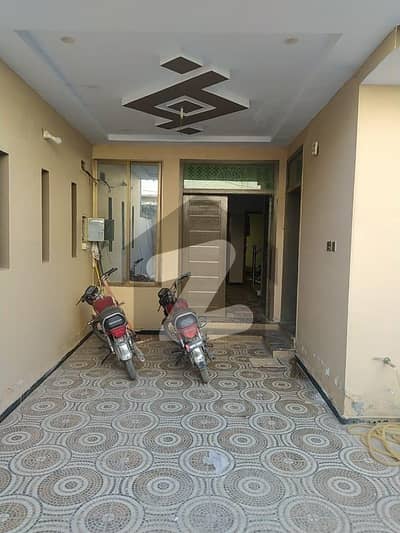 Prime Location Shalimar Colony 5 Marla House Up For Rent