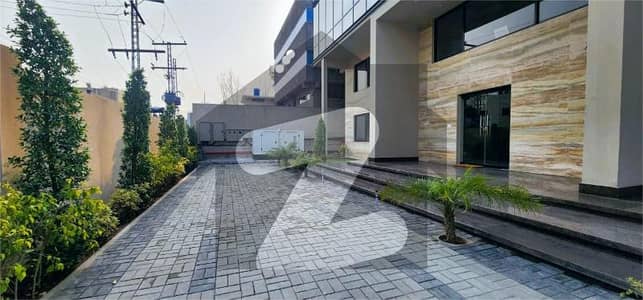 I-10 IT 36,000 Sqft Brand New Building for Rent Big Parking