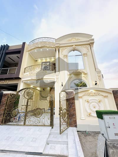 پارک ویو سٹی ۔ تولپ ایکسٹینشن بلاک پارک ویو سٹی,لاہور میں 4 کمروں کا 5 مرلہ مکان 2.35 کروڑ میں برائے فروخت۔