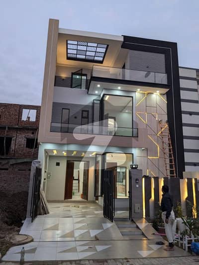 5 Marla House On 60ft Road For Sale In Dream Gardens Lahore