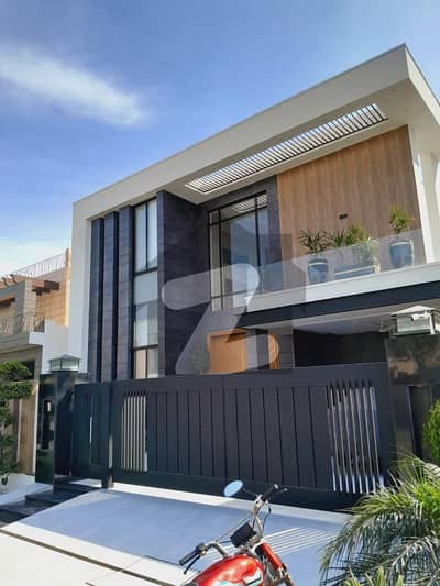 10 MARLA DOUBLE HEIGHT LOBBY ULRA MODERN BRAND NEW HOUSE FOR SALE PRICIOUS LOCATION PHASE 7 T BLOCK