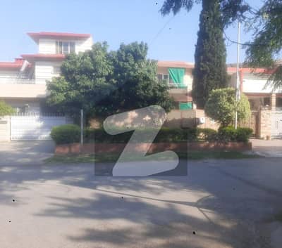 G9/1,40*80 Cda Transfer Top Location House Available In G-9/1