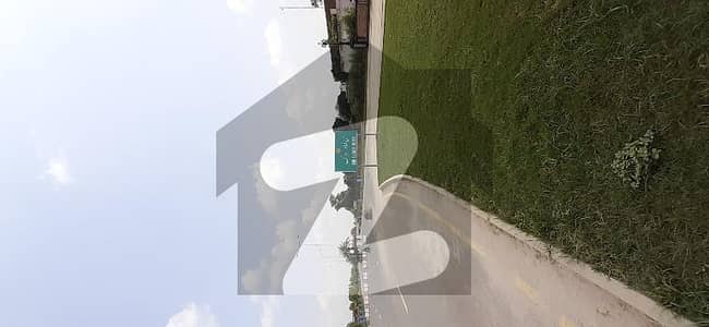 5.33Marla Commercial Plot Available For Sale At The 120'Wide Main Boulevard Of Bahria Nasheman Lahore