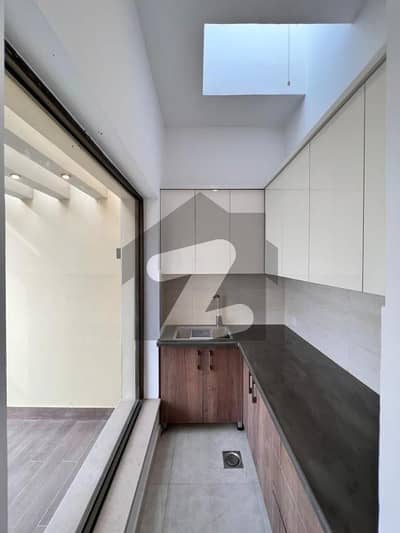 125sq yd Luxury Villa in Ali Block. 3 Bedrooms, Drawing, Dining & American Kitchen. 5mins drive from main gate of BTK.