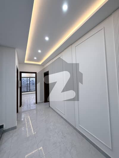 ڈی ایچ اے فیز 4 - سیکٹر اے ڈی ایچ اے ڈیفینس فیز 4,ڈی ایچ اے ڈیفینس,اسلام آباد میں 3 کمروں کا 1 کنال بالائی پورشن 95.0 ہزار میں کرایہ پر دستیاب ہے۔