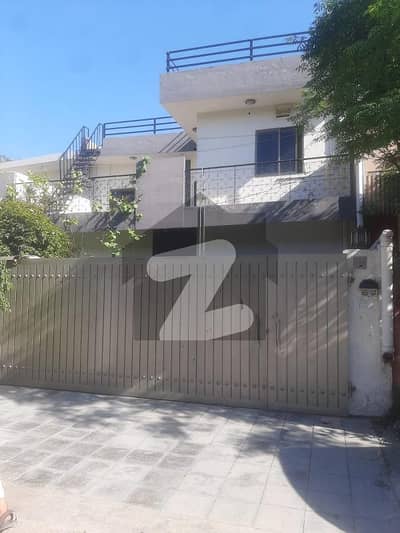 جی ۔ 9/3 جی ۔ 9,اسلام آباد میں 5 کمروں کا 11 مرلہ مکان 7.75 کروڑ میں برائے فروخت۔