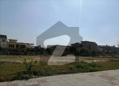 گلبرگ ریزیڈنشیا - بلاک ٹی گلبرگ ریزیڈنشیا,گلبرگ,اسلام آباد میں 7 مرلہ رہائشی پلاٹ 78.0 لاکھ میں برائے فروخت۔