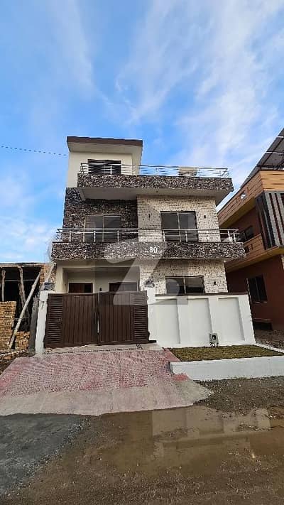 25x40 4 Marla Brand New Luxury House Prime Location for Sale in G-14/2