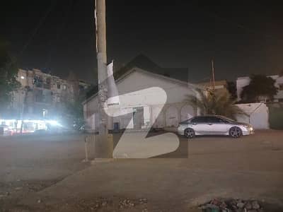 438 sqyd plot block 7 Gulshan-e-Iqbal