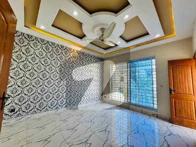 7 Marla Double Story Beautiful House For Sale Walking Distance From Shalimar Metro Station