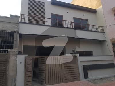 غوری ٹاؤن فیز 4 سی 2 غوری ٹاؤن,اسلام آباد میں 3 کمروں کا 5 مرلہ مکان 1.2 کروڑ میں برائے فروخت۔