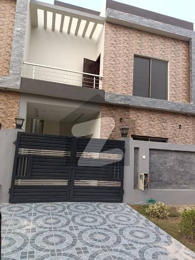 Get A Prime Location 6 Marla House For sale In DHA Defence
