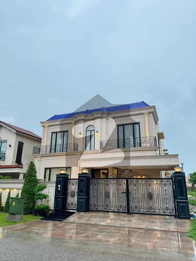 10 Marla Double Height Lobby Luxury Furnished Bungalow Available For Sale