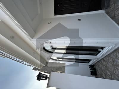 الکبیر ٹاؤن - فیز 2 الکبیر ٹاؤن,رائیونڈ روڈ,لاہور میں 3 کمروں کا 3 مرلہ مکان 57.0 ہزار میں کرایہ پر دستیاب ہے۔