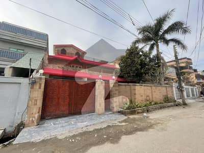 15 marla beautiful house behind Peshawar model school