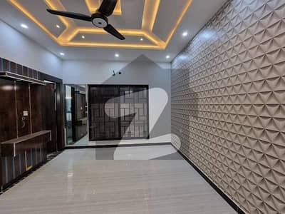 10 Marla House For Rent Beautiful & Spacious Gulbahar Block Bahria Town Lahore