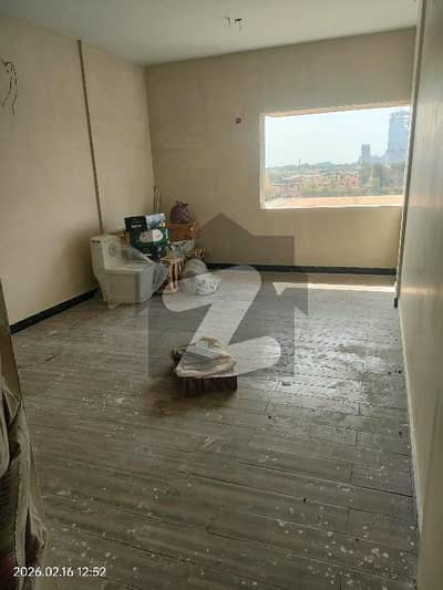 کلفٹن ۔ بلاک 5 کلفٹن,کراچی میں 3 کمروں کا 9 مرلہ فلیٹ 1.1 لاکھ میں کرایہ پر دستیاب ہے۔