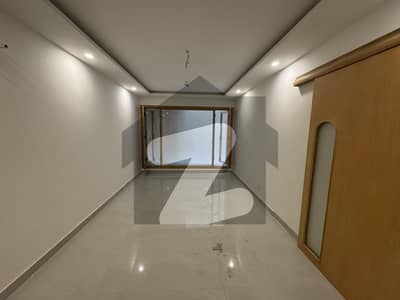 100 Yards Luxurious Bungalow Available For Rent