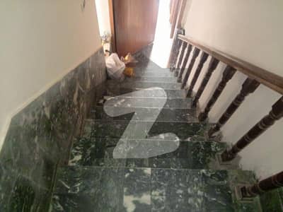 UPPER PORTION AVAILABLE FOR RENT IN MEHRAN BLOCK