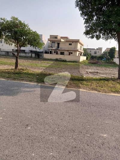 CORNER PLOT AT PRIME LOCATION CORNER PLOT AT PRIME LOCATION